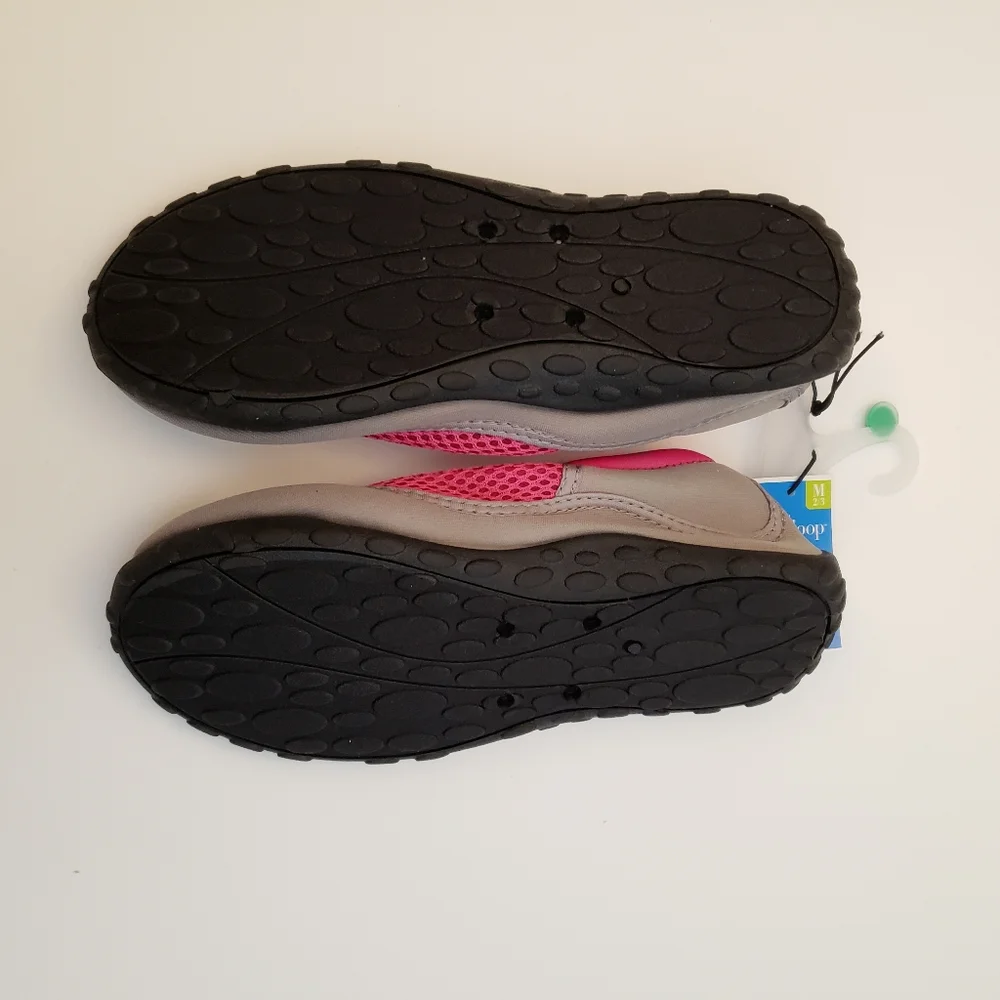 Kid's Water Shoes Pink & Gray Size 4 NWT Big Girl